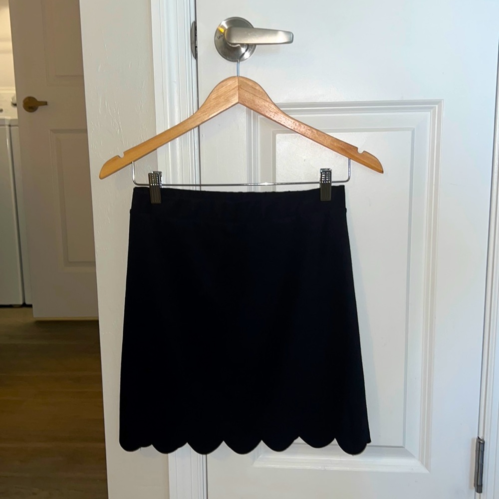 Navy scalloped skirt